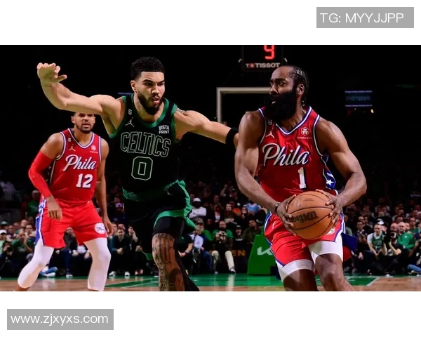 凯尔特人对阵76人激战正酣谁能在东部决赛中笑到最后