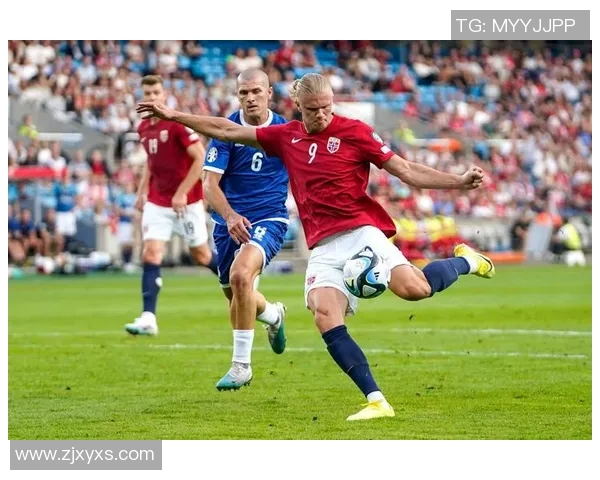 厄德高领衔球队新篇章展现足球魅力与团队精神的完美结合 厄德高领衔球队新篇章展现足球魅力与团队精神的完美结合